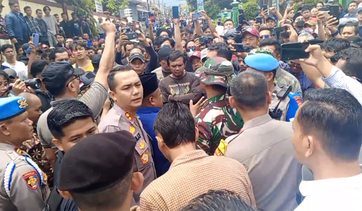 Sempat Panas saat Pj Bupati Kuningan Datang, Warga Ahmadiyah: Kami Diinjek-injek!