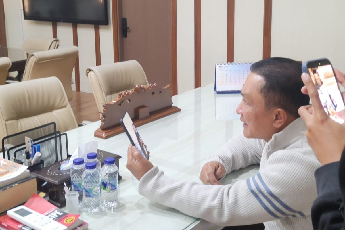 95 Jemaah Umrah Kuningan Gagal Terbang, Bupati Dian Desak Travel Bertanggung Jawab