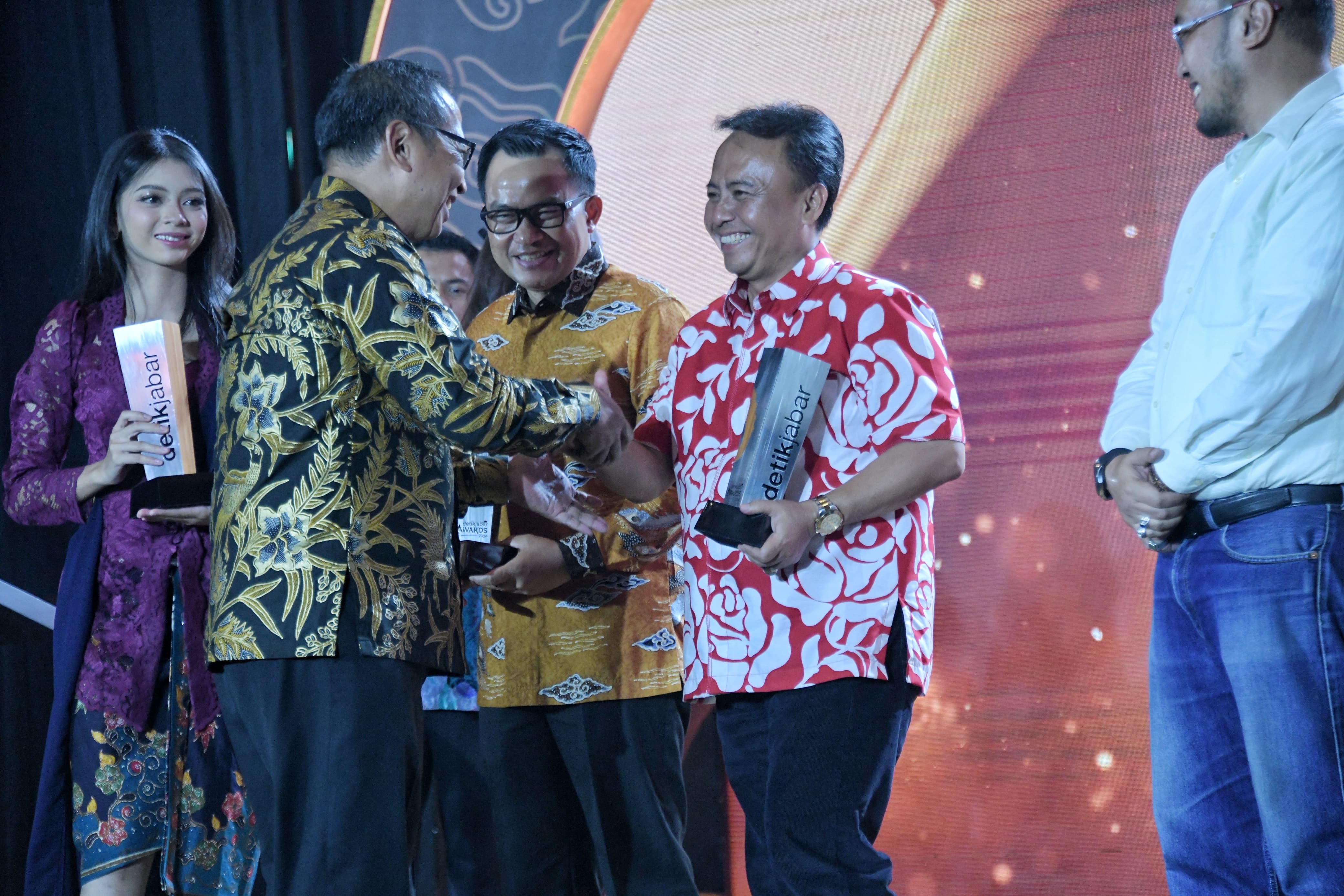 Pemda Provinsi Jawa Barat Raih Penghargaan Inovasi Penanganan Kejahatan Siber 