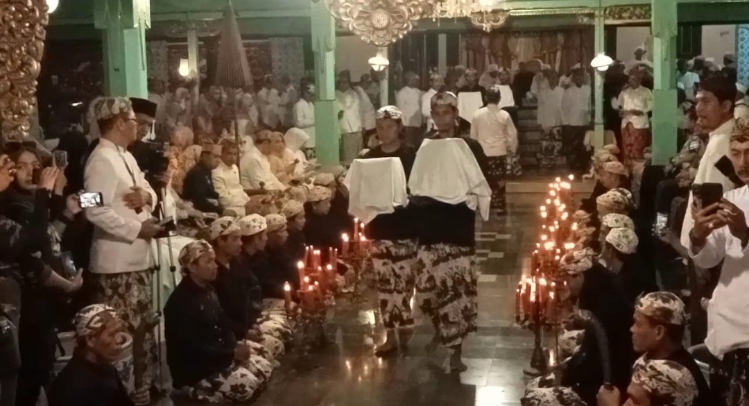 Tradisi Tahunan, Keraton Kasepuhan Gelar Panjang Jimat dalam Rangka Maulid Nabi 