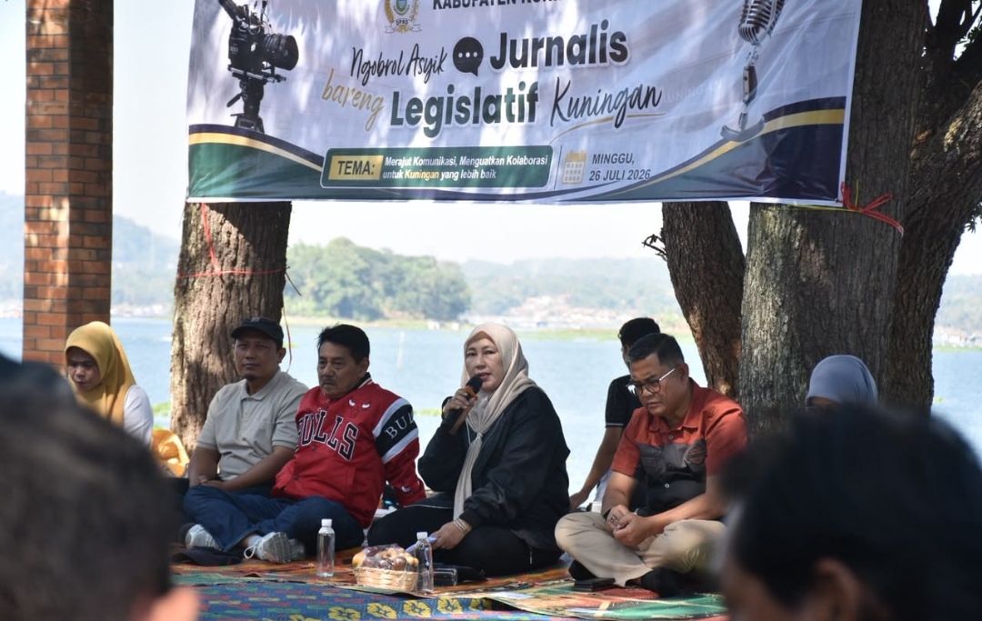 Touring Bareng Jurnalis, Ketua DPRD Kuningan: Pers Pilar Keempat Demokrasi