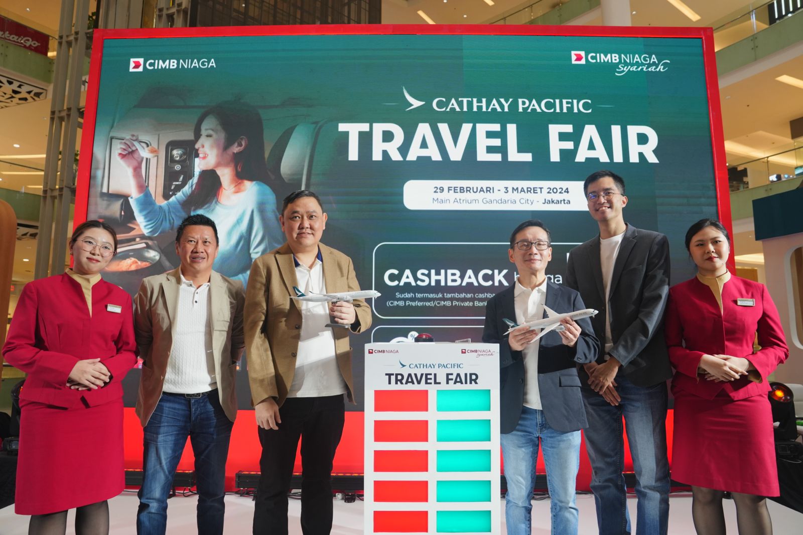 Promo Tiket Wisata di Cathay Pacific Travel Fair 2024, Ditawarkan CIMB Niaga