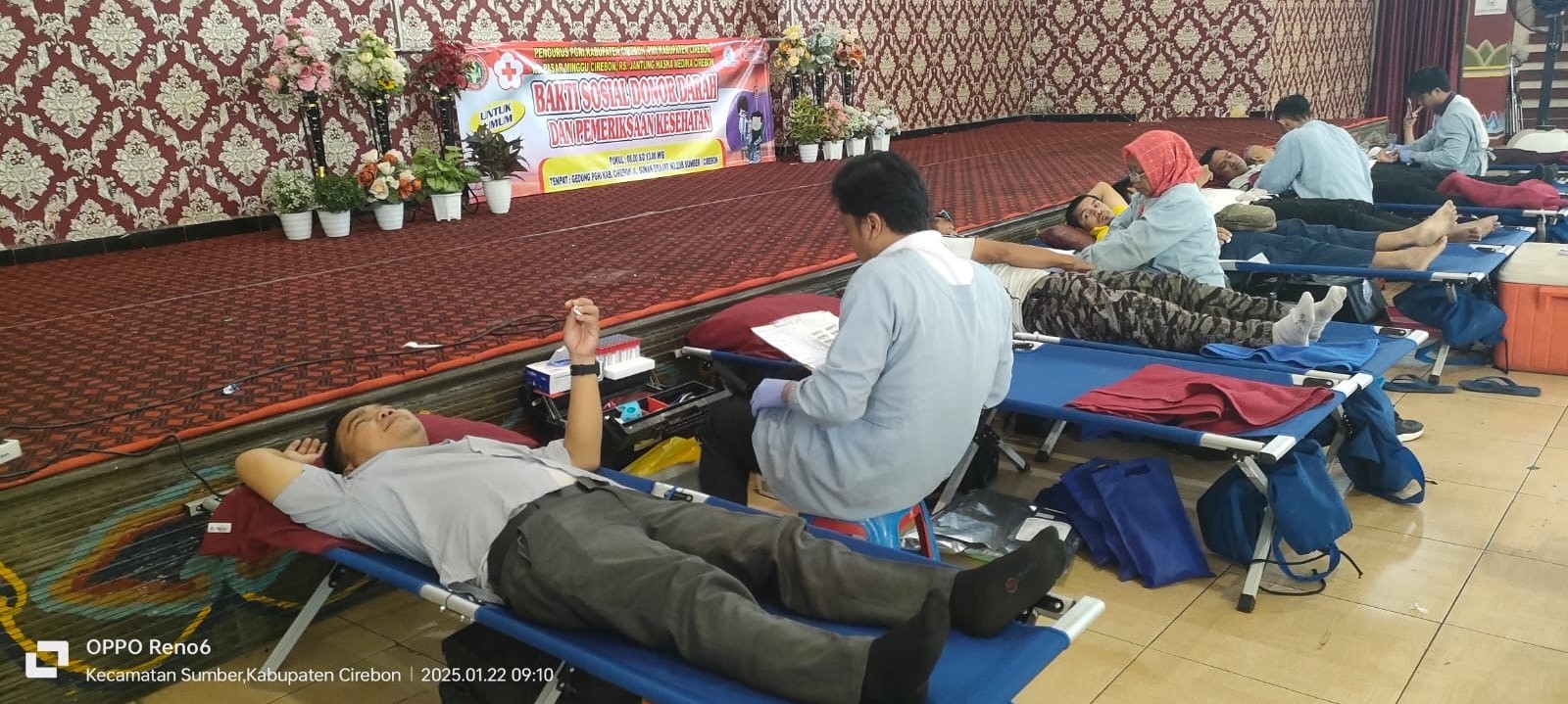 PGRI Gelar Donor Darah dan Salurkan Bantuan Pada Korban Banjir