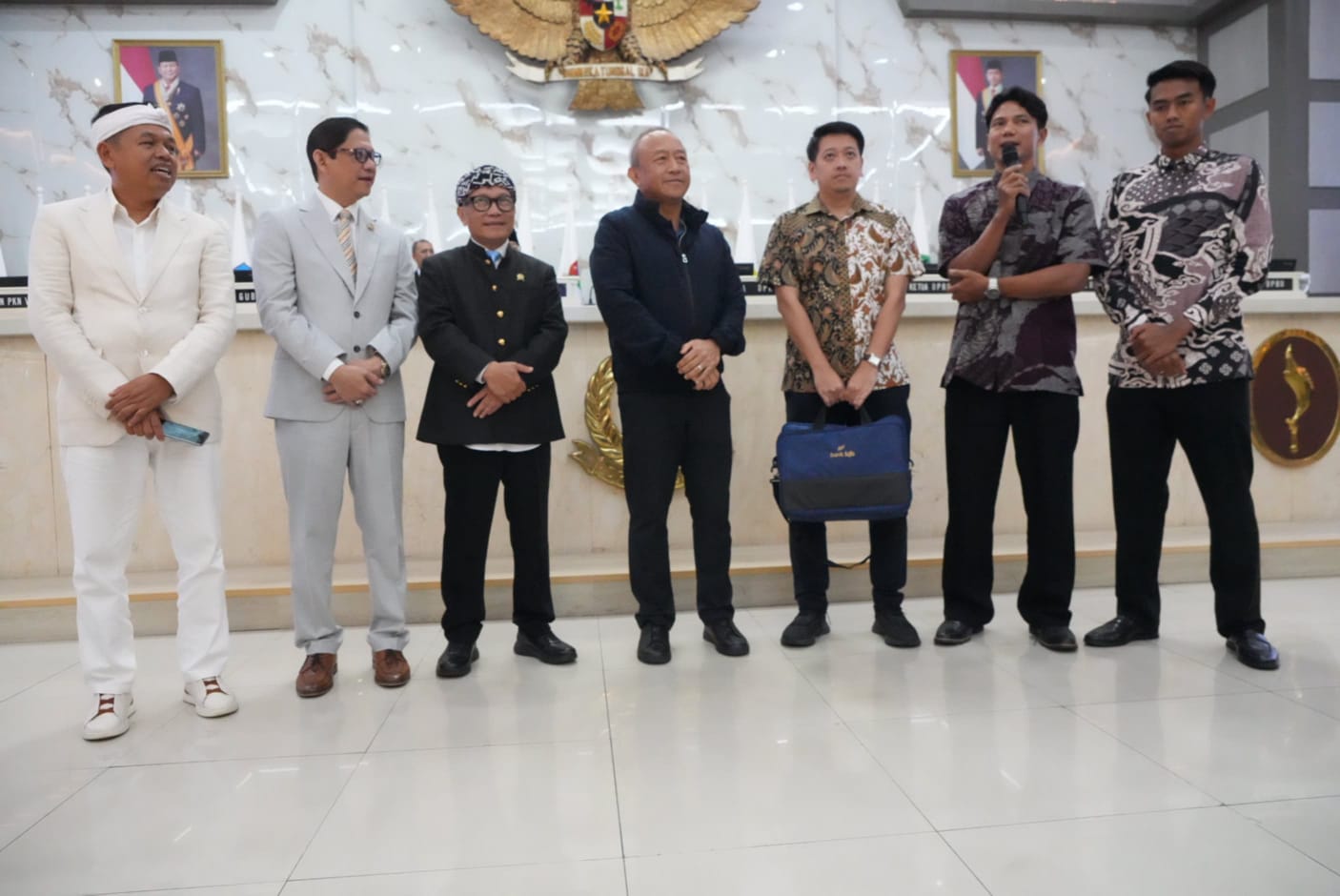 KDM Serahkan Bonus Rp1 Miliar untuk Persib, Semua untuk Pemain Maung Bandung