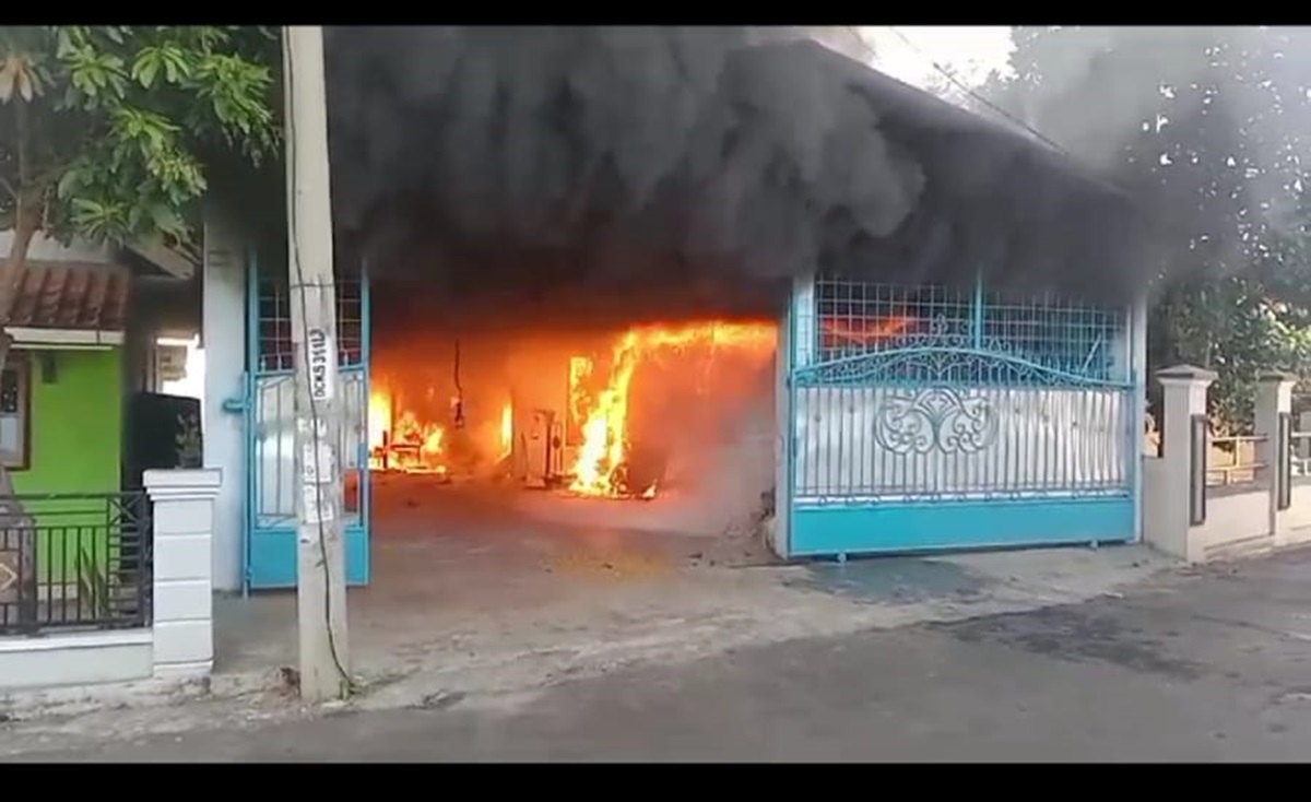 Kebakaran Pabrik Bawang Goreng di Cikaso, Kabupaten Kuningan