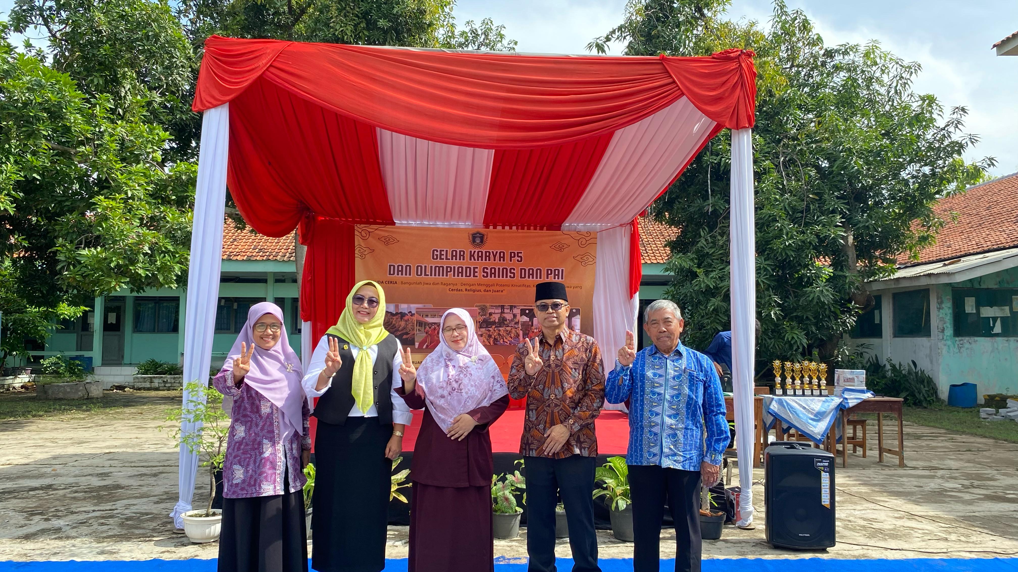 SMP Muhamadiyah 2 Cirebon Gelar Gebyar P5, Olimpiade Sains dan PAI