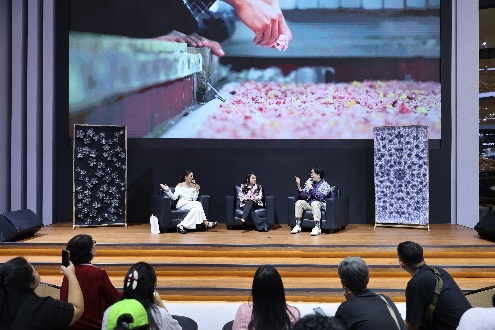 Mazda Indonesia dan Adrie Basuki Ajak Pengunjung GIIAS 2026 Menemukan Joy of Living