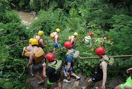 Aksi Seru di Alam Terbuka : Outbound Unik di Ciwidey yang Memikat Hatimu