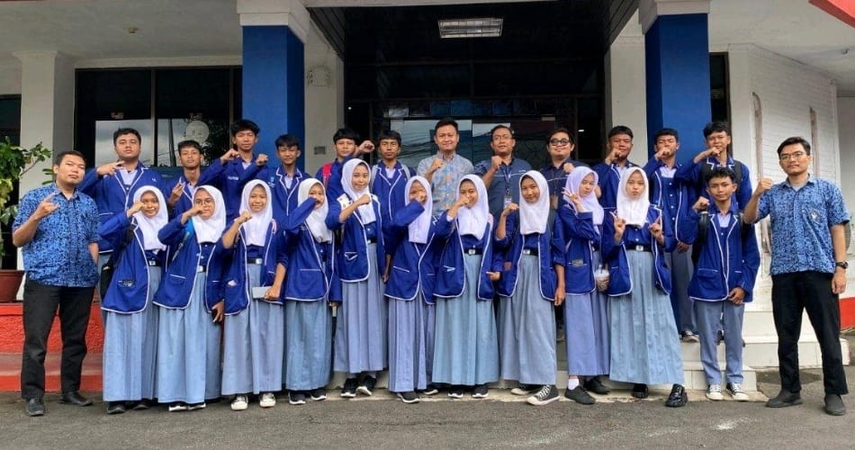 Telkom Daerah Kuningan Dukung Siswa SMK Tingkatkan Kompetensi Teknologi