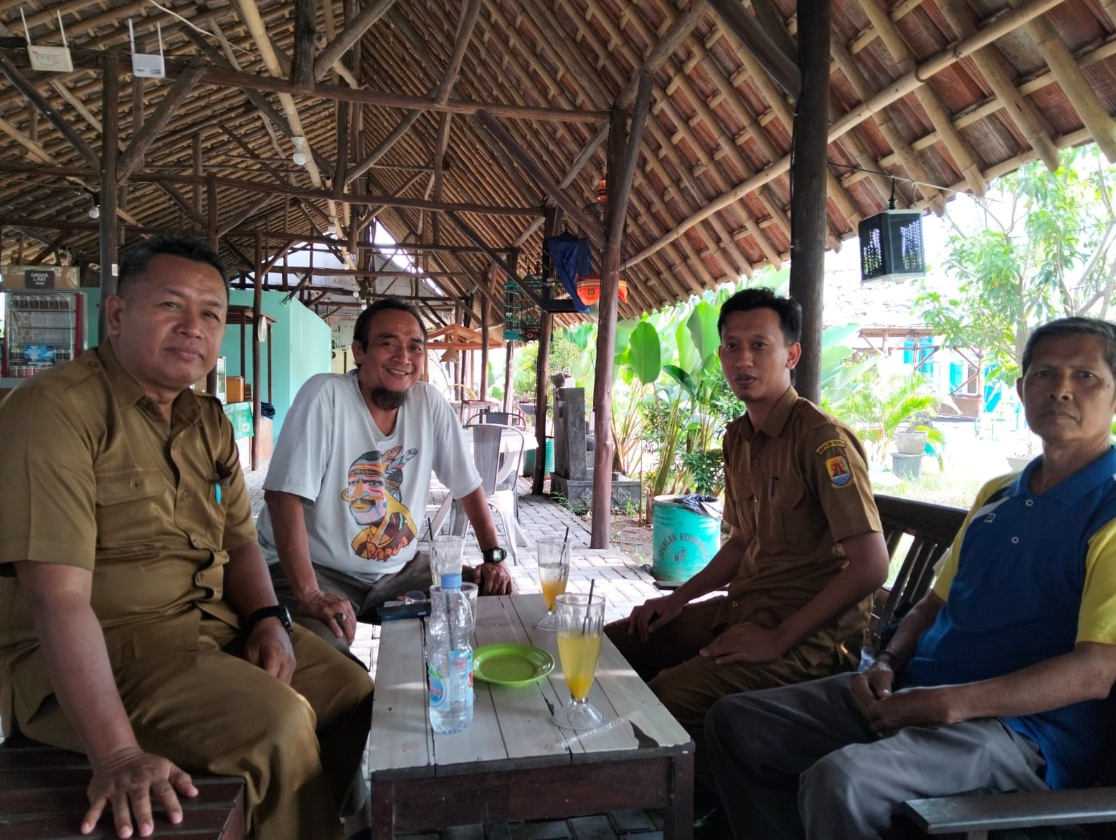 Bangunan Liar di Jembatan Merah Jadi Pemicu Banjir, Forum RW Tagih Janji Pemda