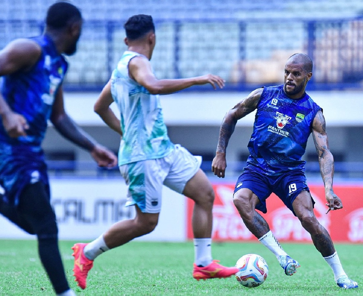 Alasan Persib Perpanjang Kontrak David da Silva Bukan Target Juara Liga 1, Simak Penjelasan Teddy Tjahjono