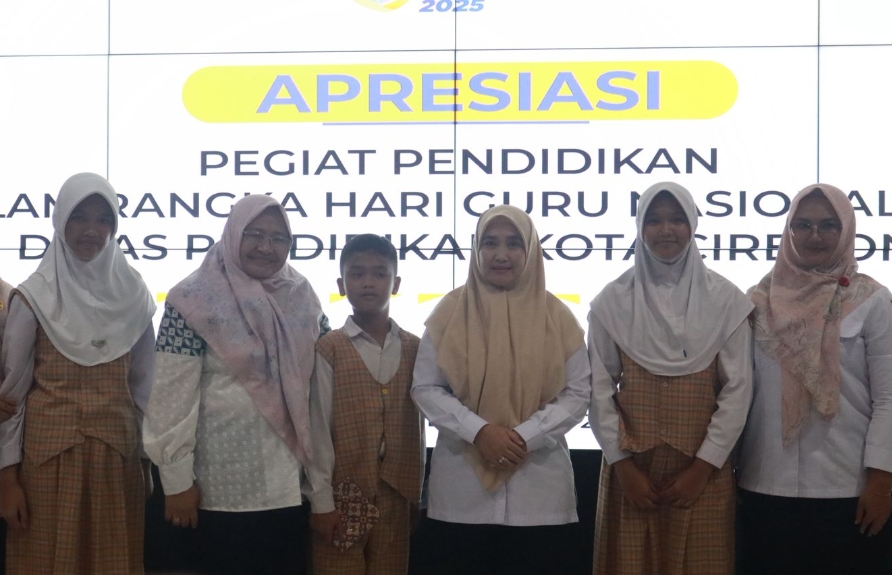 Sarasehan Hari Guru Nasional 2025: Wakil Walikota Cirebon Dorong Digitalisasi Pendidikan
