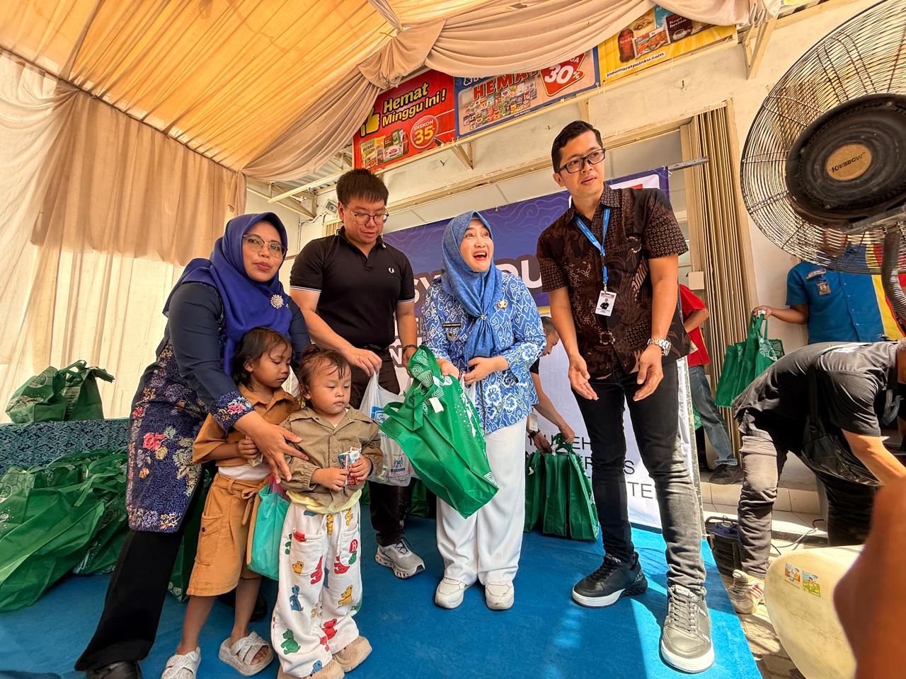 Kolaborasi Pemkot Cirebon dan Swasta: Ribuan Paket Nutrisi Dibagikan untuk Tekan Angka Stunting