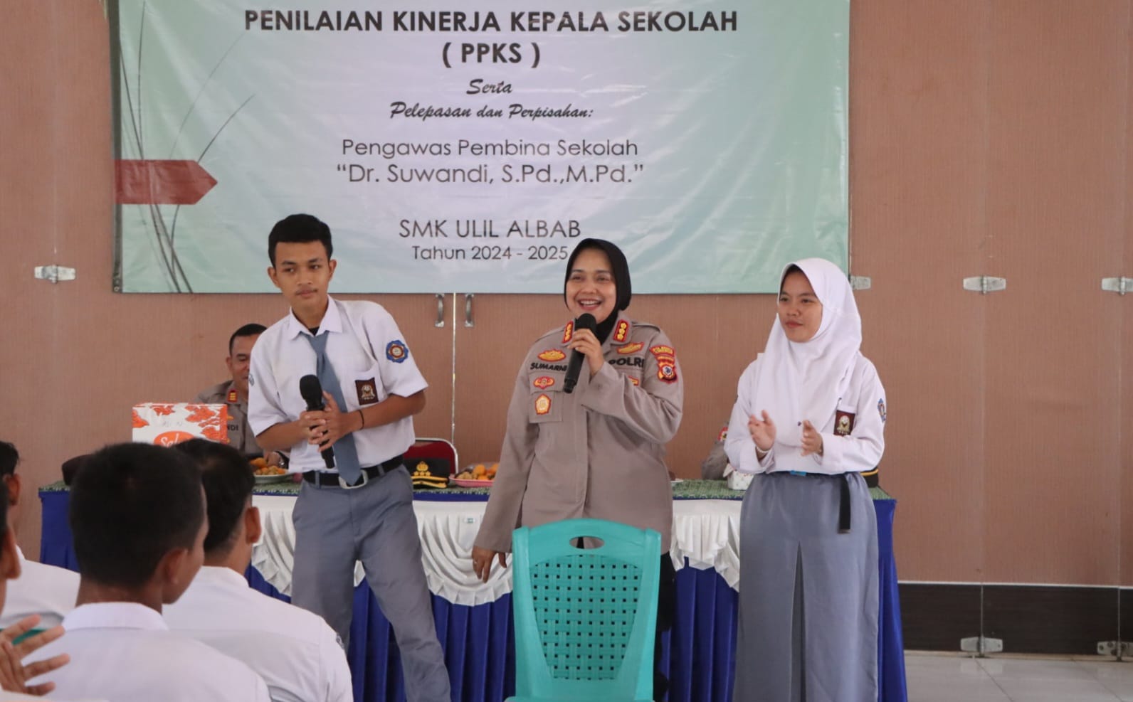 Ceramah Inspiratif Didepan Ratusan Pelajar, Begini Pesan Kapolresta Cirebon