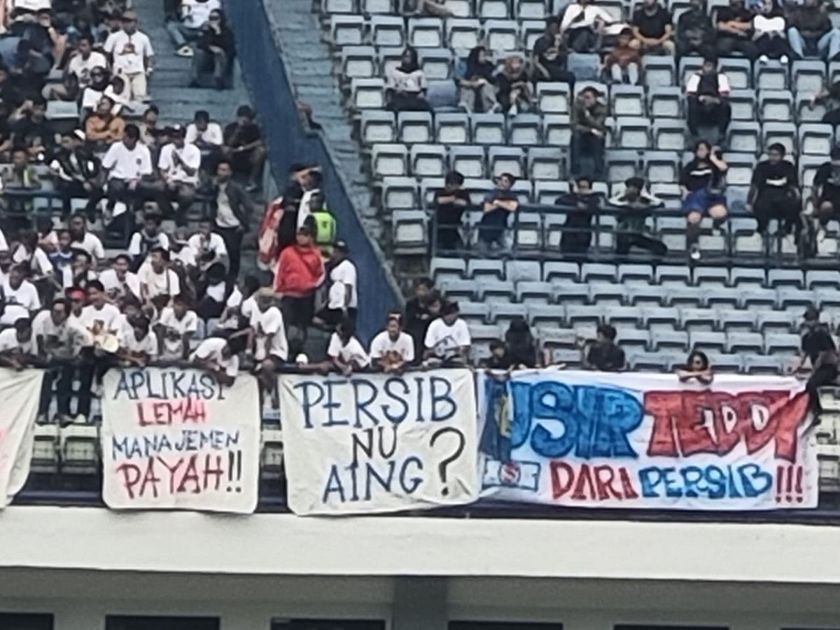 Aplikasi Lemah Manajemen Payah, Bobotoh: Usir Teddy dari Persib