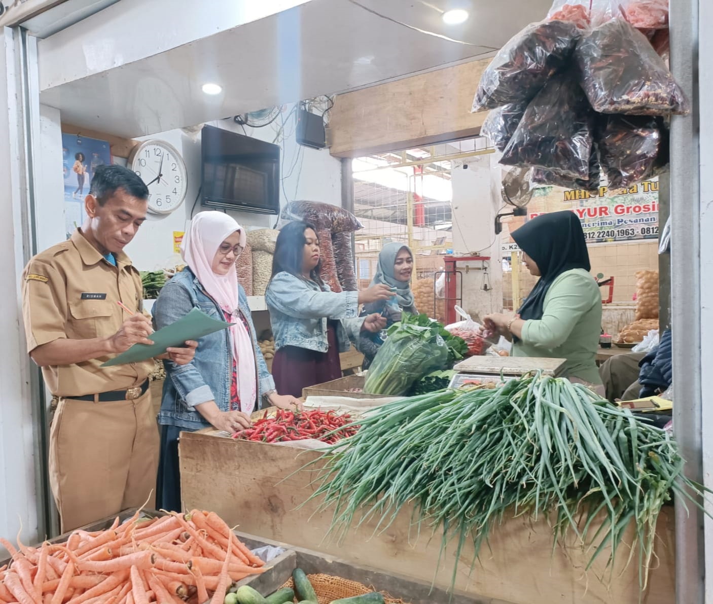 Libur Sekolah Usai, Program MBG Dorong Harga Ayam dan Bahan Pokok Naik di Kuningan