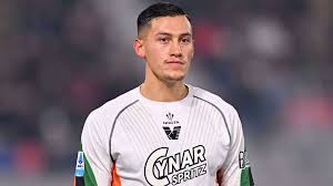 Jay Idzes Masuk Skuad Venezia, Batal Pindah ke Klub Baru?