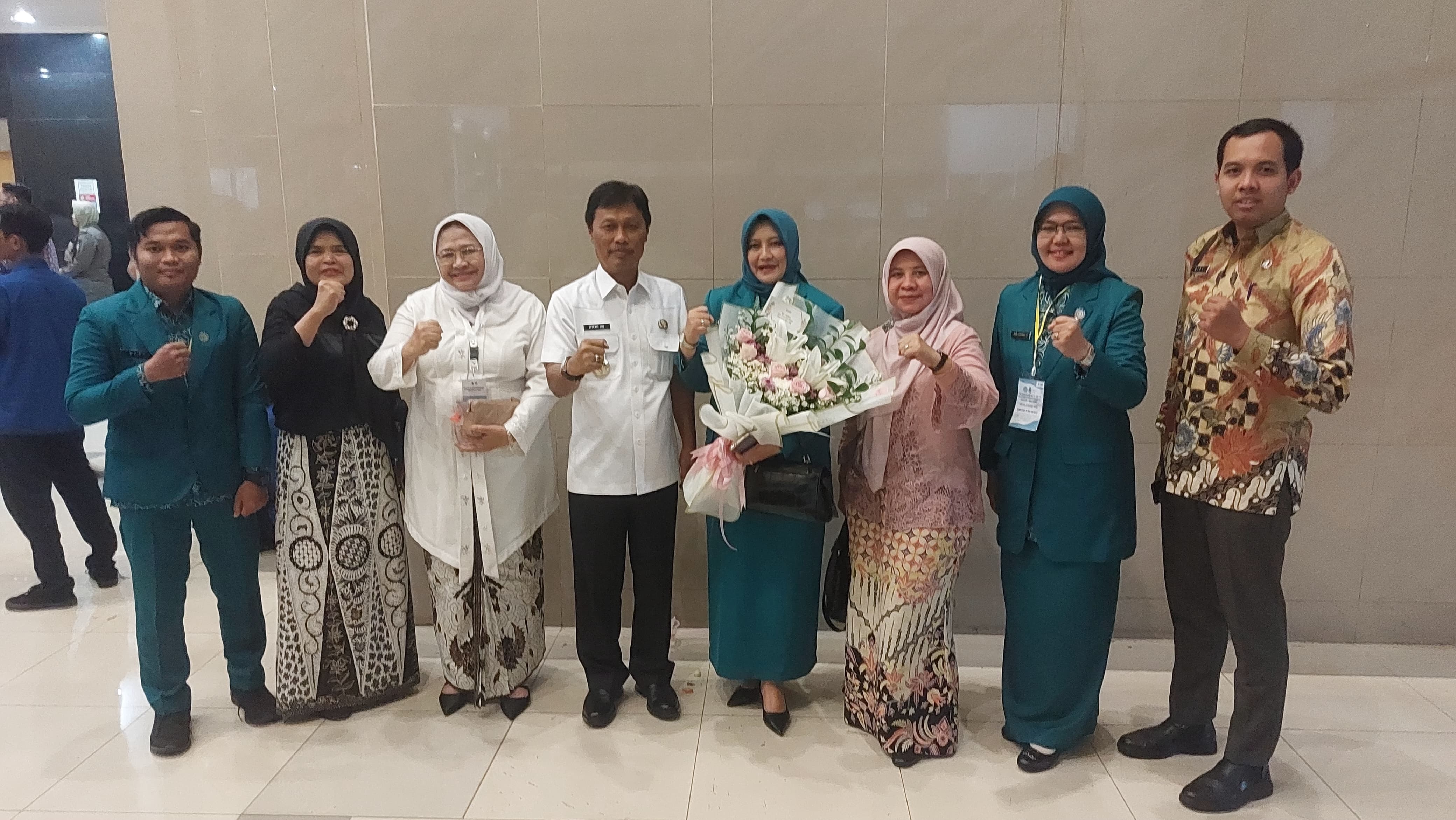 Noviyanti Edo Dilantik Sebagai Ketua TP-PKK Kota Cirebon 2025-2030