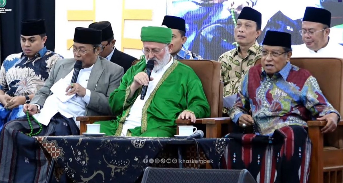 Dzikir dan Doa Bergema dari Pondok Pesantren KHAS Kempek Cirebon, Doakan Persatuan Bangsa