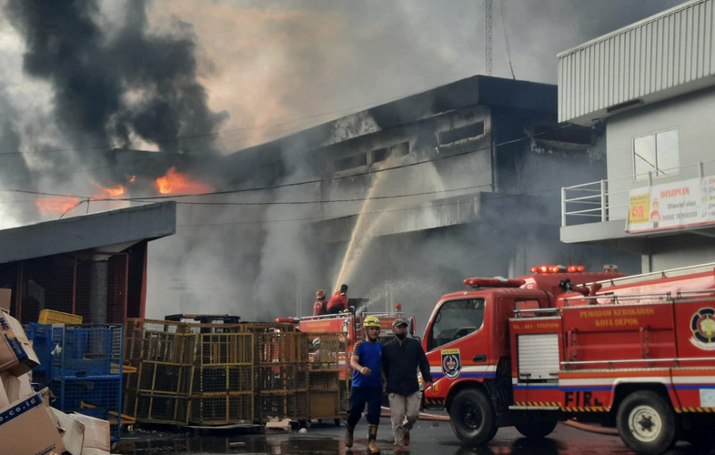 Penyebab Kebakaran Gudang JNE di Depok, Petugas Ungkapkan Hal Ini