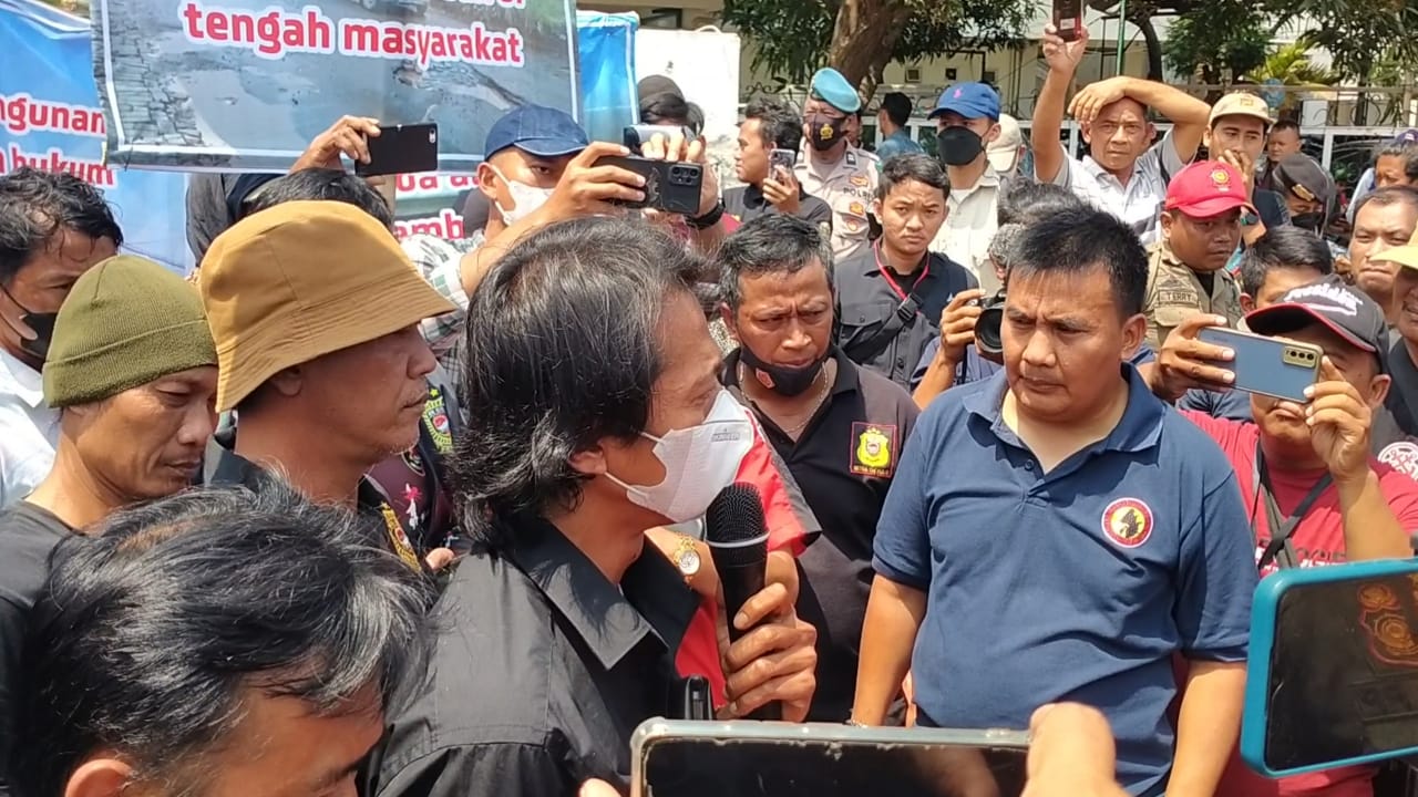 Demo di Depan Pendopo Indramayu, FPI Pertanyakan Masalah Perijinan