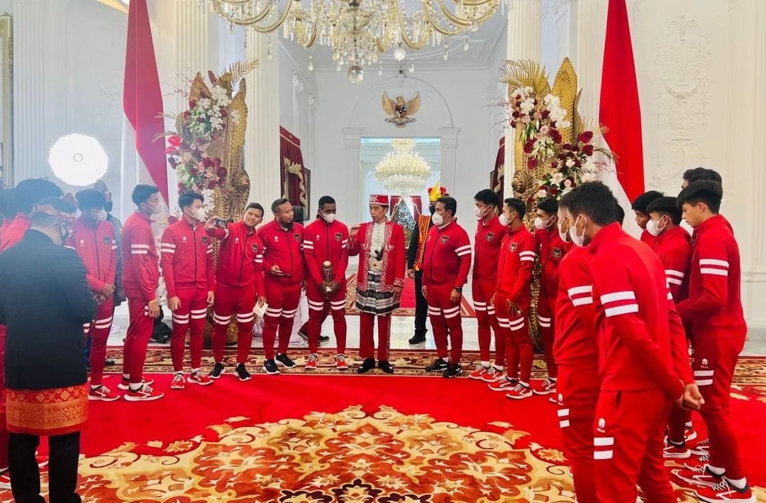 Timnas Indonesia U-16 Dijanjikan Tempat Latihan yang Baik oleh Jokowi