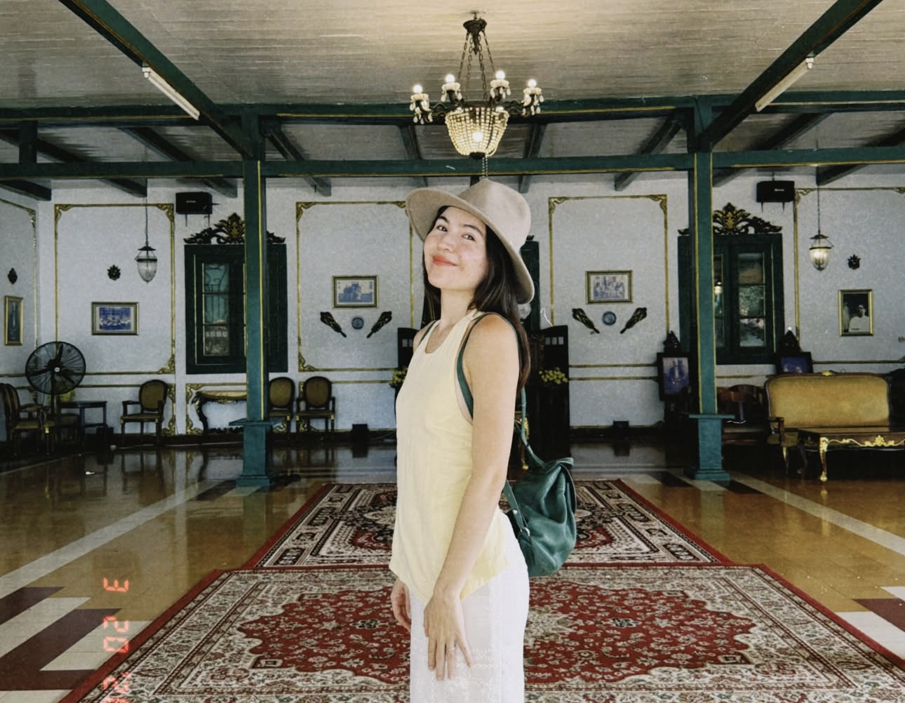 Momen Mudik Artis Olivia Jensen di Cirebon, Kunjungi Keraton Kacirebonan dan Keluarga