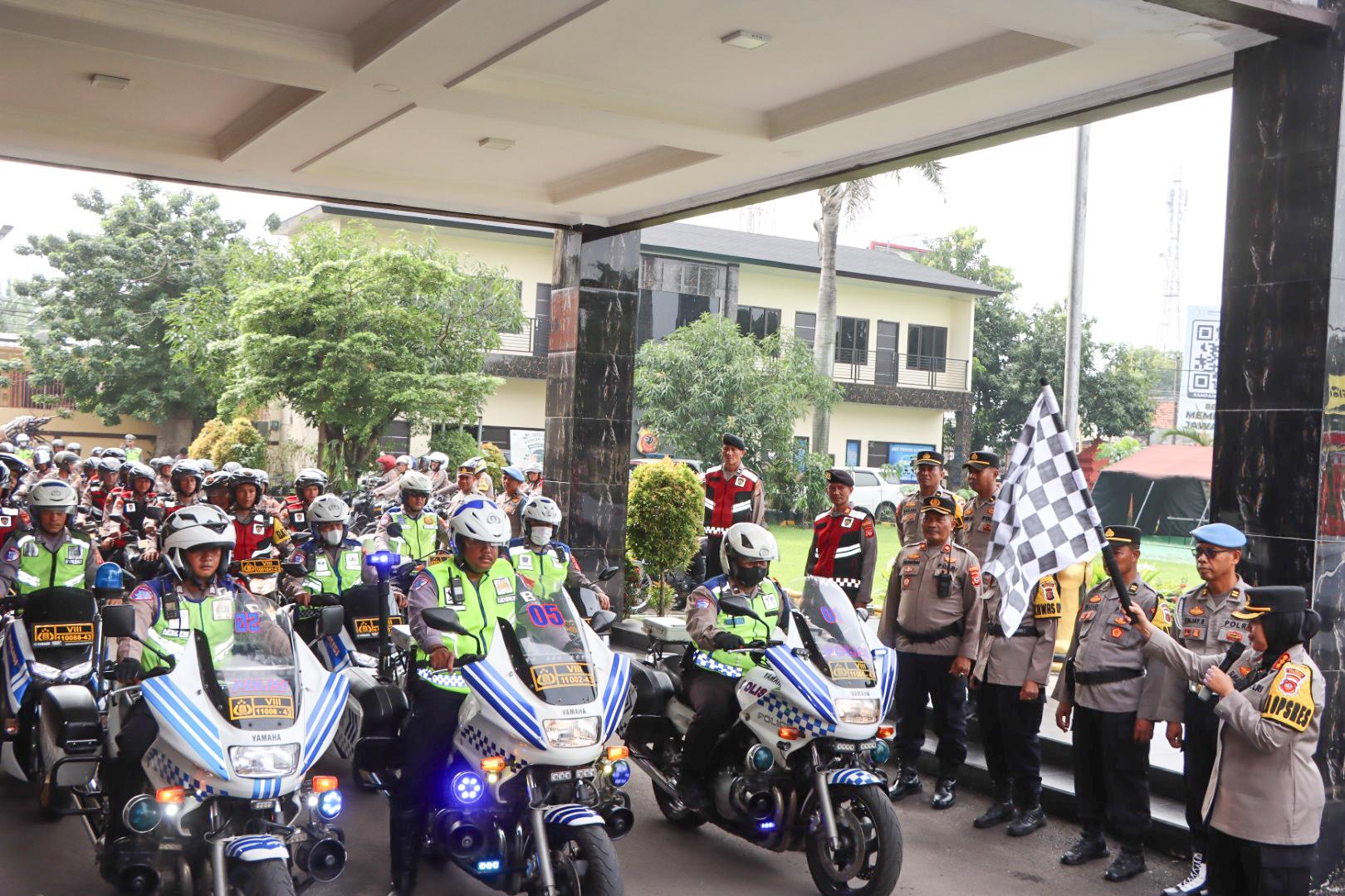 Antisipasi Kemacetan saat Arus Mudik, Polresta Cirebon Terjunkan Ratusan Tim Urai Motoris