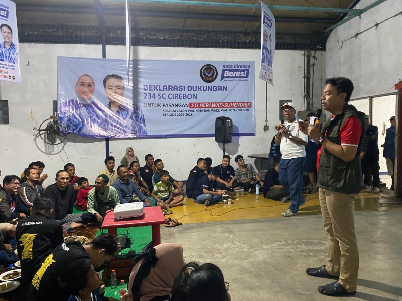 Nobar Timnas Bersama Eti-Suhendrik Berlangsung Meriah