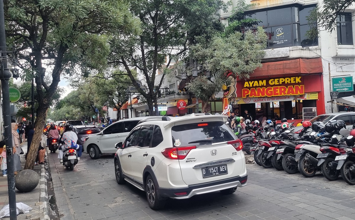Jalan Braga Bandung Bakal Bebas Kendaraan untuk Daya Tarik Wisatawan, Warga Justru Tidak Setuju