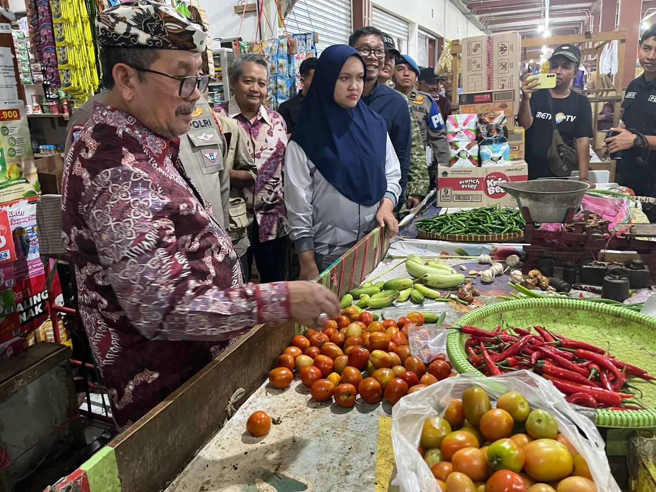 Jelang Ramadan, Bupti  Imron dan Forkopimda Sidak Pasar Tradisional