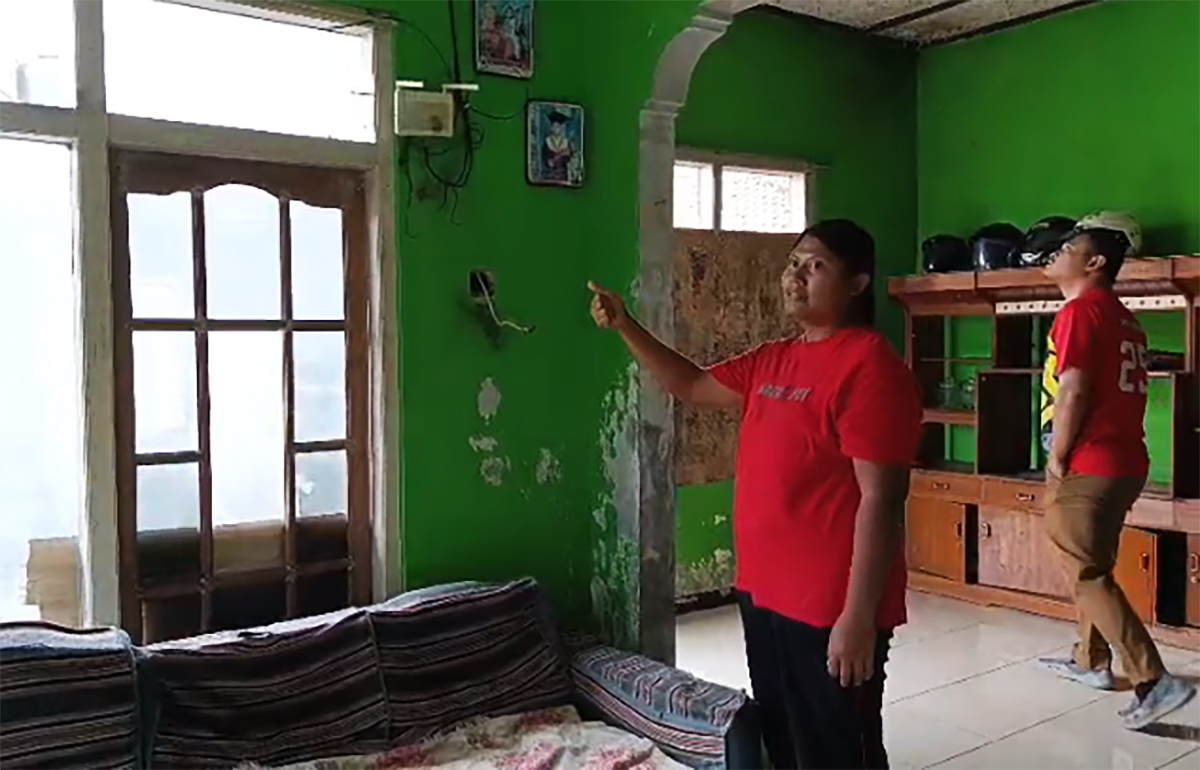 Petir Sambar Perangkat WiFi, Rumah di Kuningan Rusak Parah