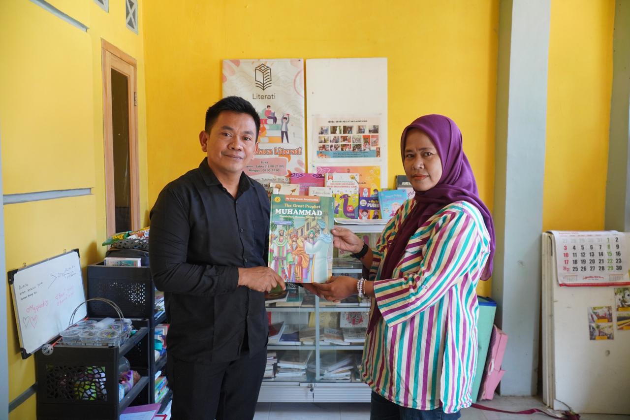 UGJ Hadirkan Pojok Baca untuk Warga Tukmudal 