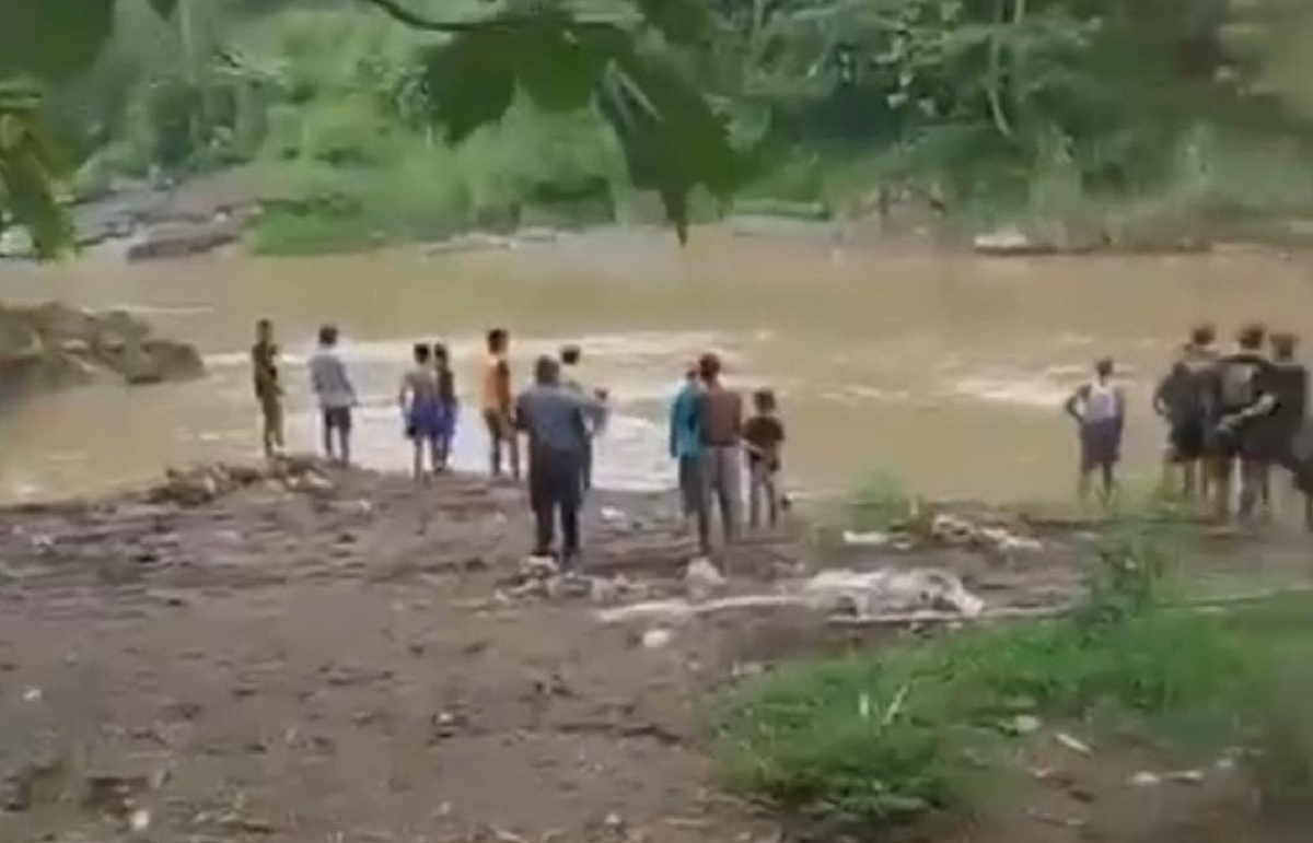 Remaja 14 Tahun Hanyut Terseret Arus Sungai Cisanggarung Kuningan