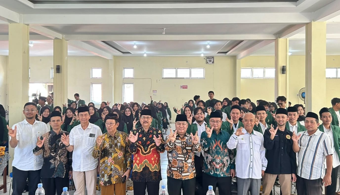 Lepas 291 Peserta KKN, Rektor UNU Cirebon Tekankan Kolaborasi Desa