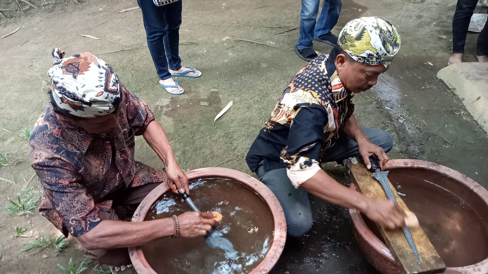 Tradisi Jamasan Keraton Kasepuhan, Cuci Benda Pusaka di Bulan Suro