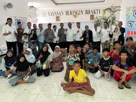 Pemkab Belum Memaksimalkan Peran Gapenai Gapenai Serahkan Bantuan Untuk Anak Disabilitas 