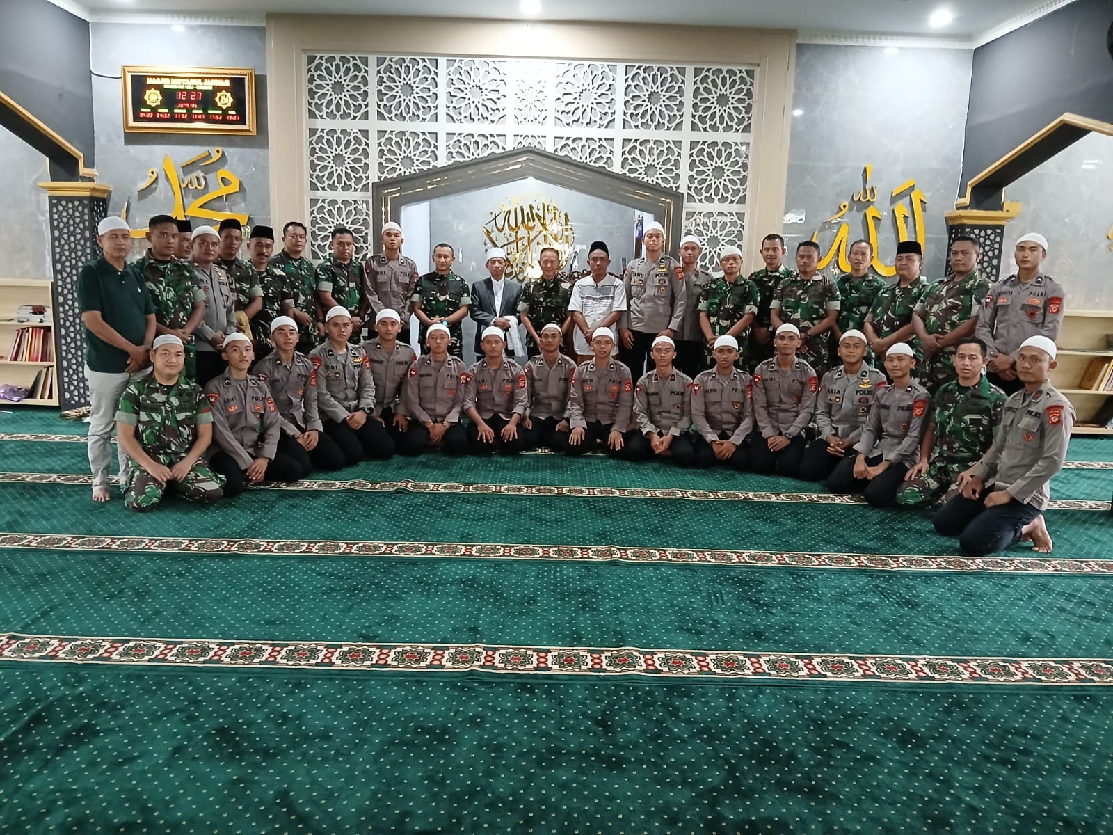 Masjid Miftahul Jannah Mendapat kunjungan Sat Brimob Polda Jabar 
