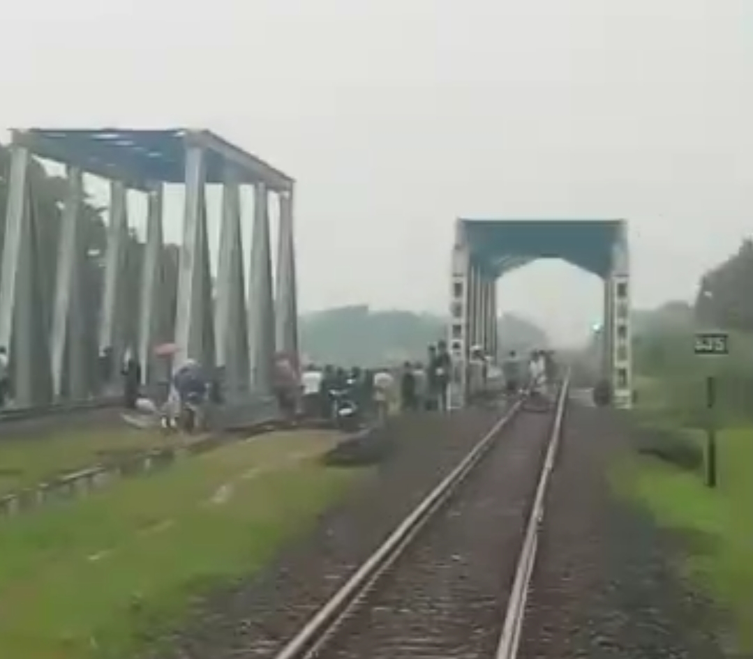 Warga Jamblang Tertabrak Kereta Api di Jalur Cangkring–Bangodua, Korban Meninggal Dunia