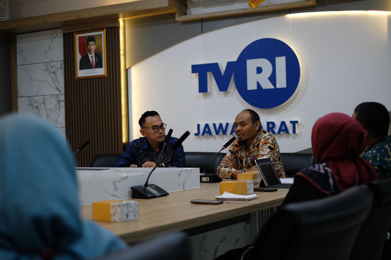 PLN dan TVRI Jawa Barat Sinergi Edukasi Energi melalui Kegiatan Media Visit