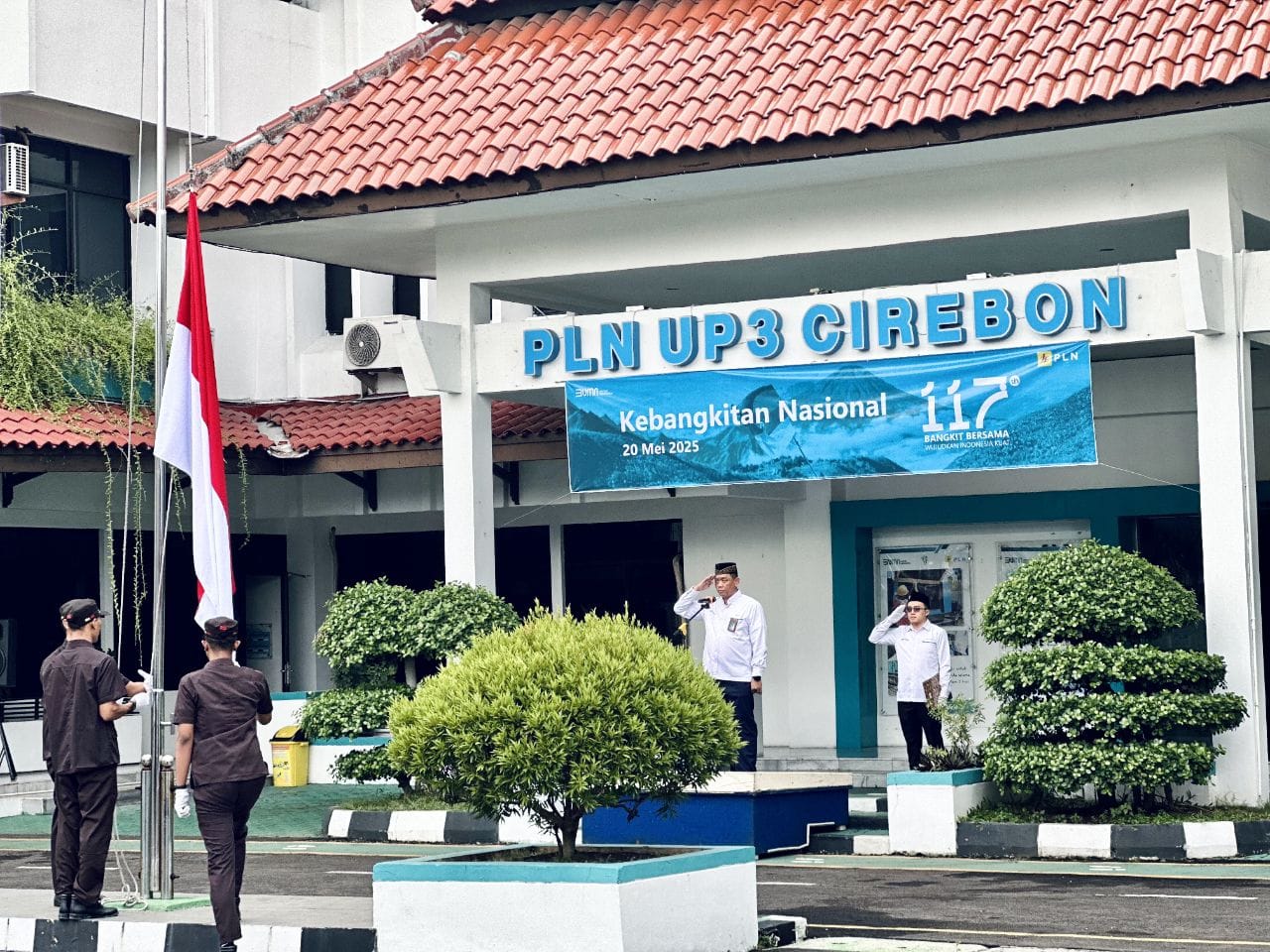 PLN UP3 Cirebon Gelar Upacara Hari Kebangkitan Nasional 