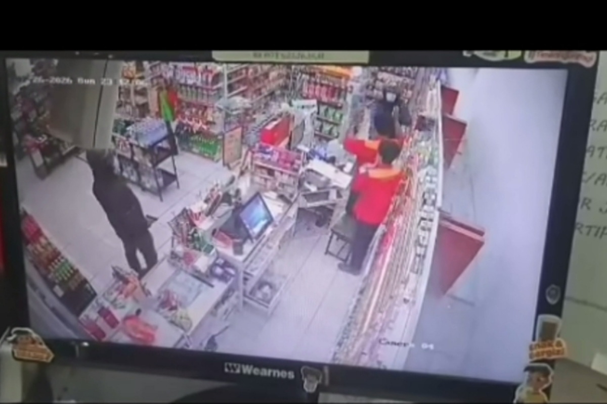 Detik-detik Mencekam 2 Karyawan Minimarket Majalengka Ditembak Perampok