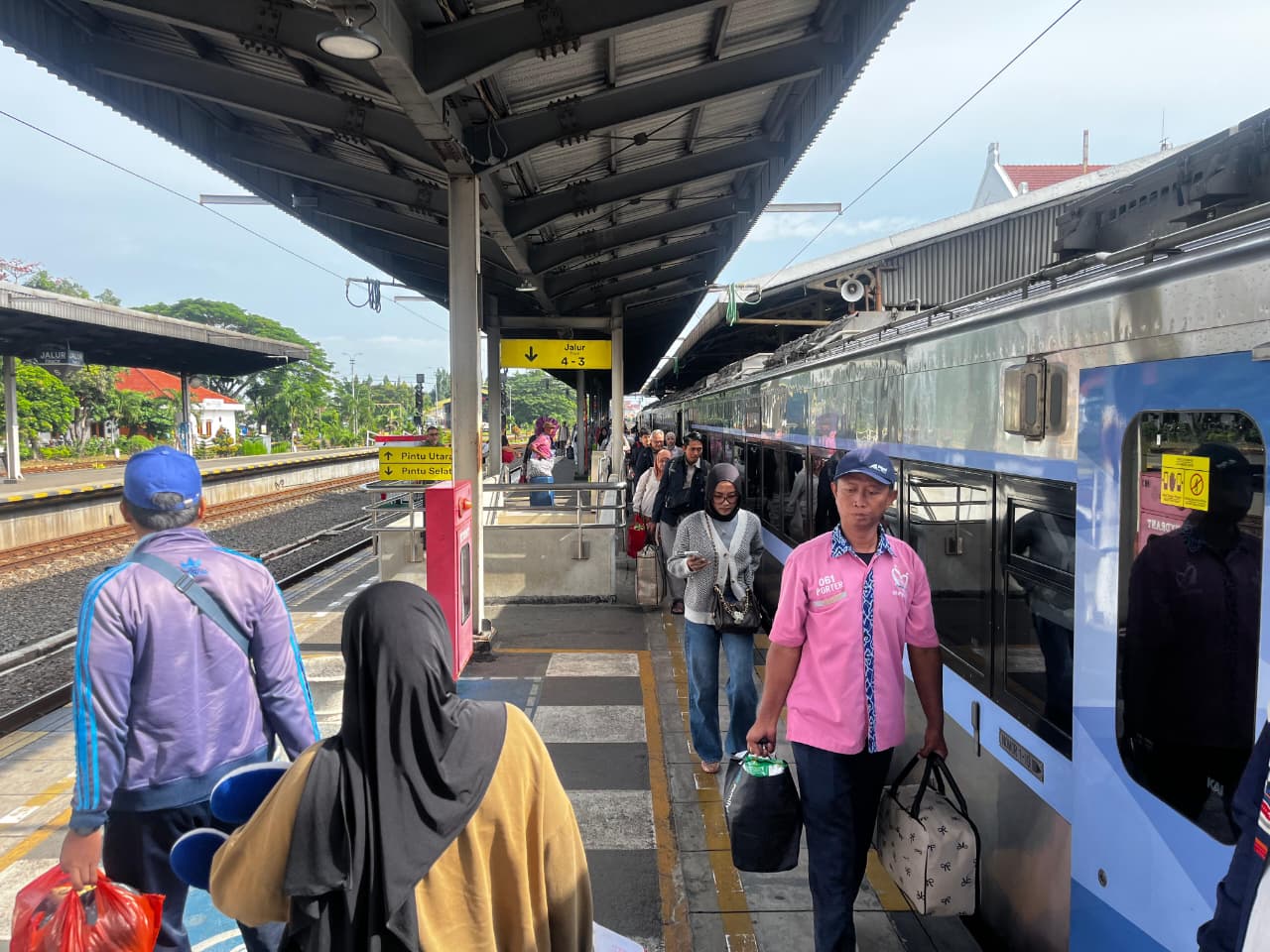 KAI Hadirkan Promo 'Silaturahmi Mudik Lebaran' Diskon 20 Persen untuk Perjalanan Mudik Lebih Hemat