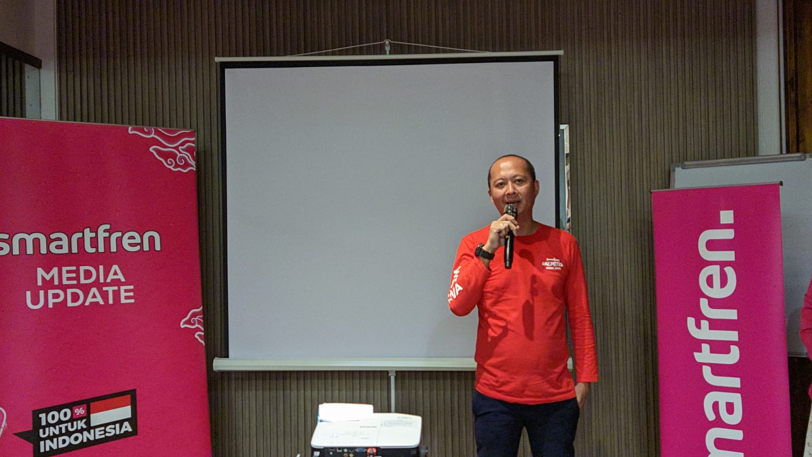 Smartfren Gelar Kompetisi Mobile Legends di Cirebon