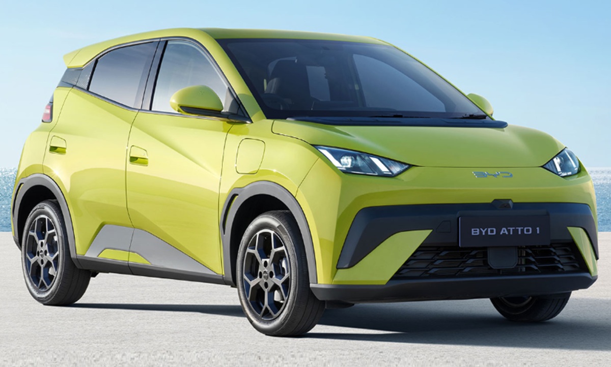 Pilihan Mobil Listrik Rp 300 Jutaan Terbaru 2025, Cek Spesifikasi dan Harga OTR