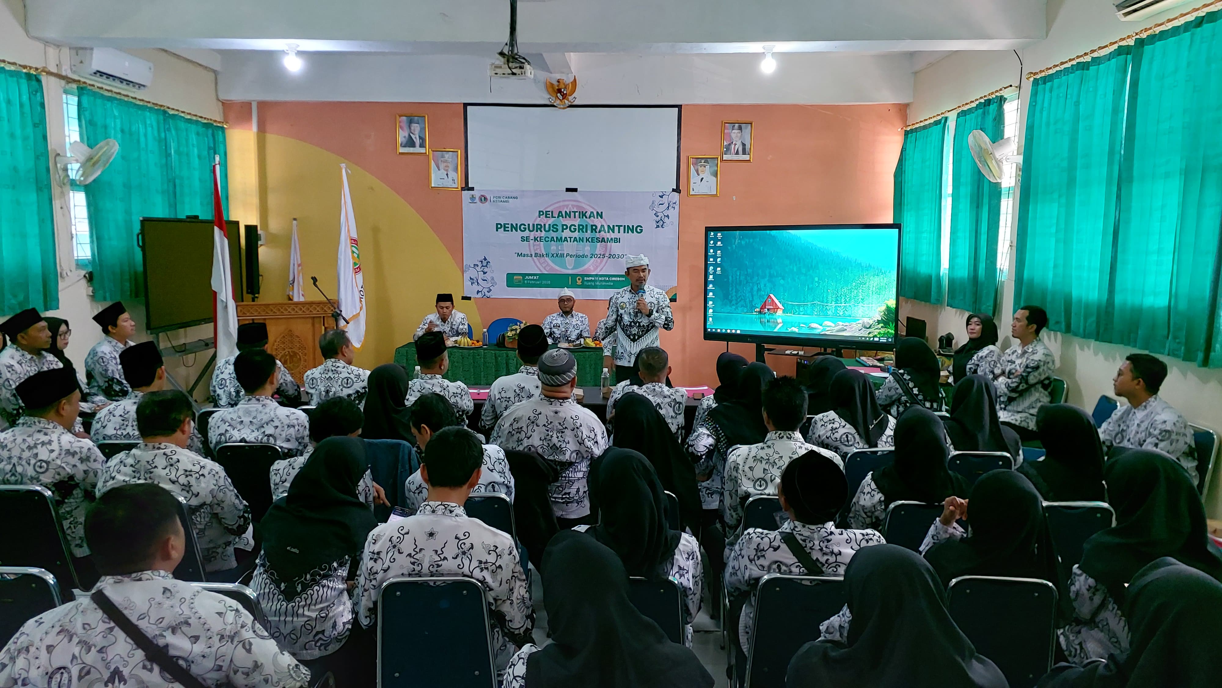 Ranting PGRI Kesambi Dilantik, Diminta Jadi yang Tergiat