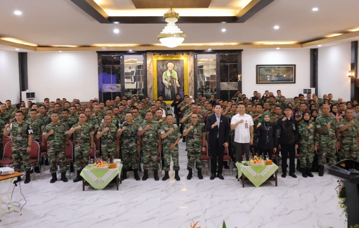 OJK Cirebon Beri Edukasi Edukasi 200 Prajurit TNI, Tutup Rangkaian BIK 2025