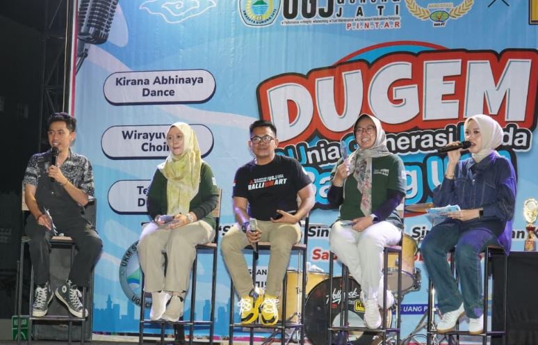 DUGEM Edukatif, UGJ Ajak Anak Muda Cirebon Berpikir Positif dan Kreatif