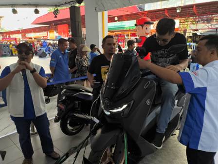 NMAX 'TURBO' Primadona di Booth Yamaha yang Banyak Diburu Pengunjung PRJ 2024 