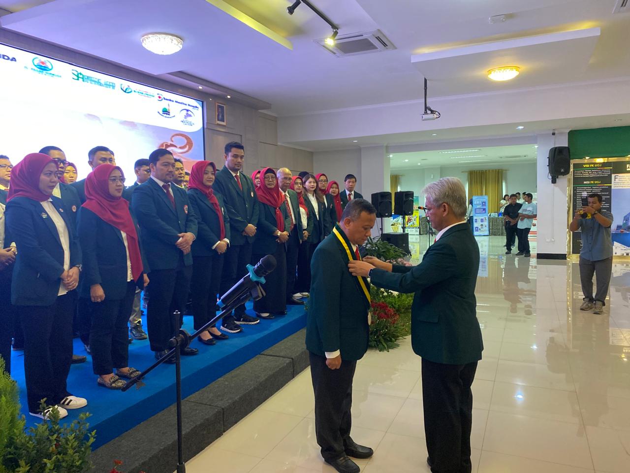 Dr Catur Resmi Menjabat Ketua IDI Kabupaten Cirebon 